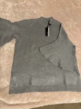 BLVD Crew Neck Sweater in Grey